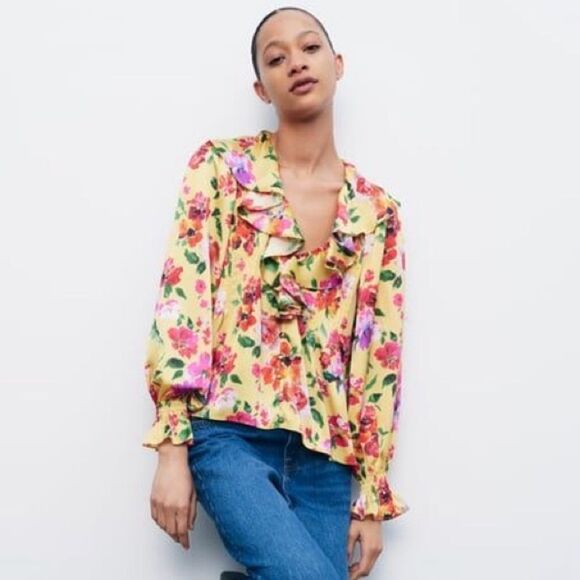 ZARA FLORAL PRINT RUFFLED SHIRT - Picture 2 of 8